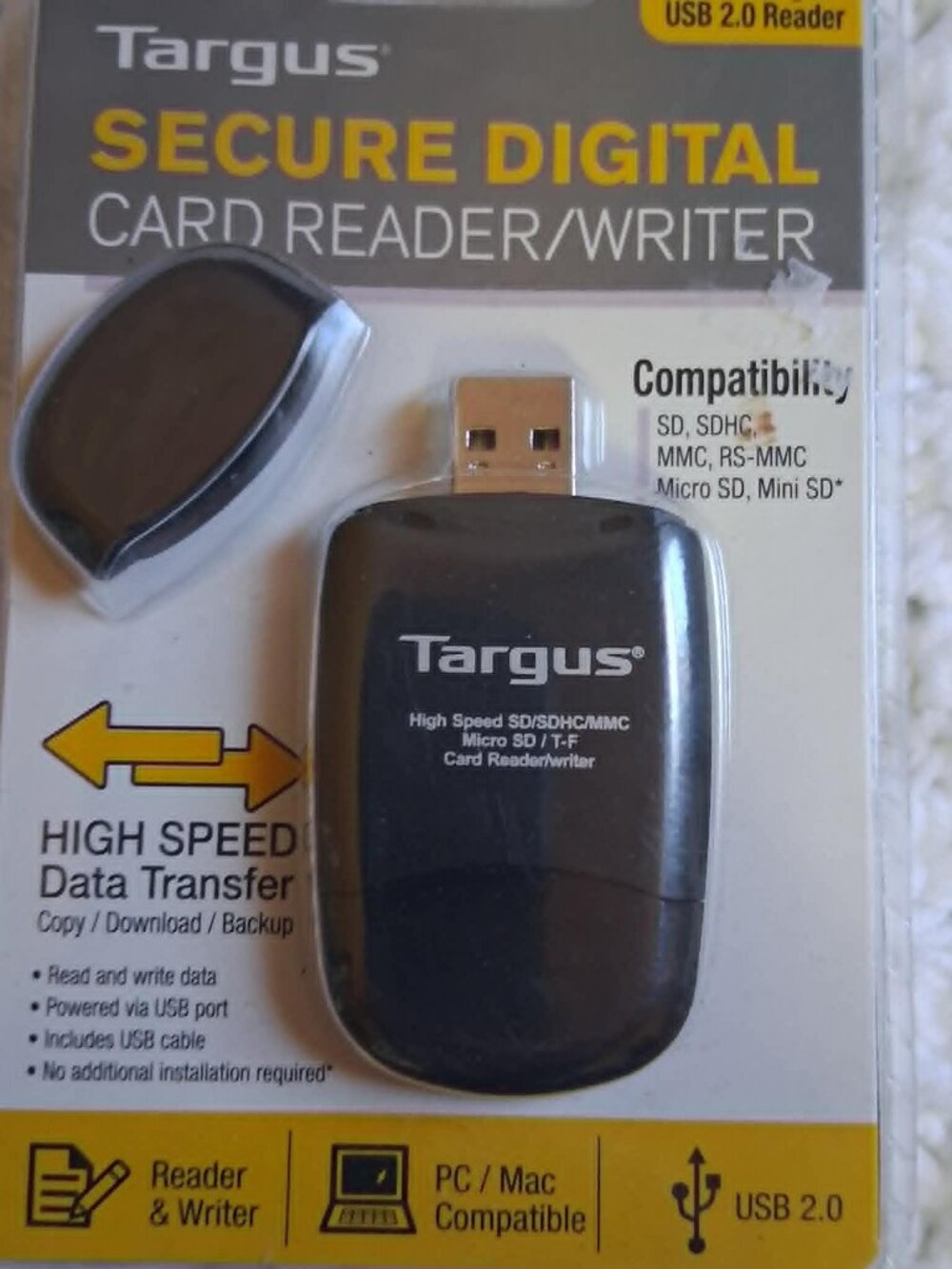 Targus secure digital card reader-NWOT